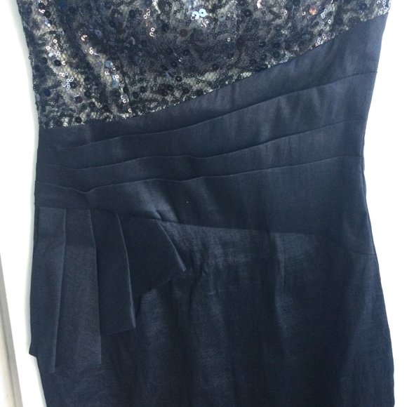 Strapless black mini dress with sequin top - Picture 2 of 4
